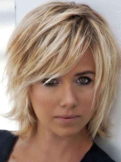 Style Layered Blonde New Capless Synthetic Wigs