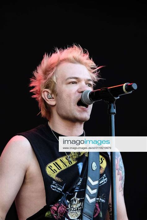 Sum 41: A Canadian Punk Success Story