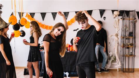 Summer Horror Party: Tips and Tricks for a Spooktacular Bash