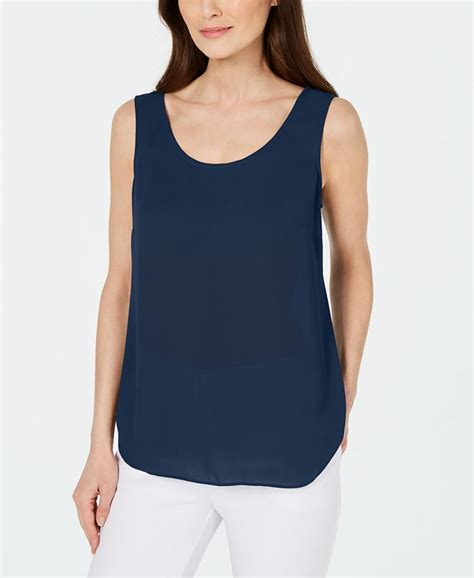 Summer Staple: The Scoop Neck White and Blue Sleeveless Shell