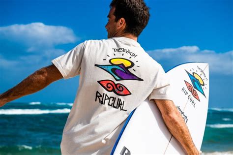 Surfer T-Shirts: The Ultimate Guide to Styles, Materials, and Brands