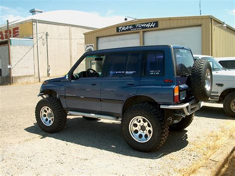 Suzuki Geo Tracker| Sidekick | Samurai Workshop Repair and Troubleshooting Manual Ebook Kindle Editon