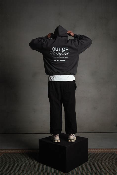 Sweatshirt Inside Out: A Paradigm Shift in Comfort and Style