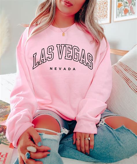 Sweatshirt Las Vegas: The Ultimate Comfort Guide to the Neon City