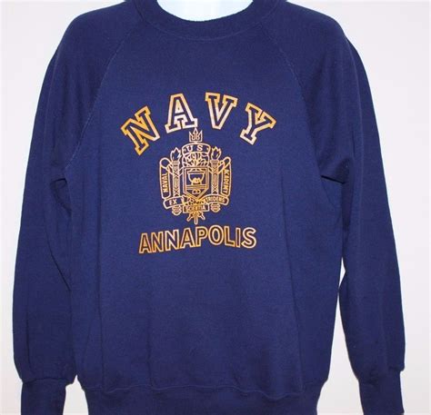 Sweatshirt US Navy: Exploring Its History, Design, and Significance