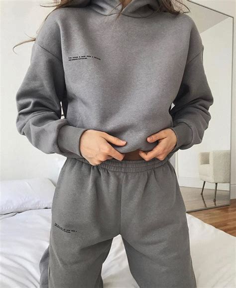 Sweatshirt and Sweatpants Set: The Perfect Combo for Comfort and Style