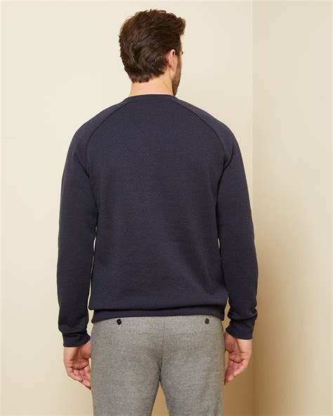 Sweatshirt with Chest Pocket: A Timeless Classic with Enduring Appeal