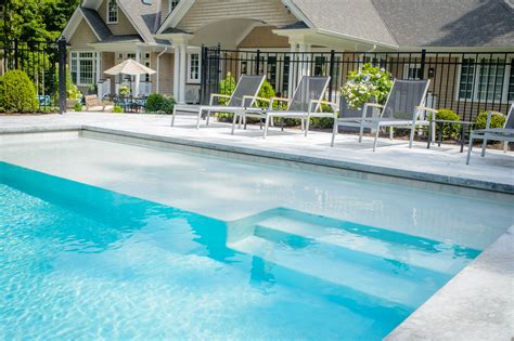 Swimming pool and sundeck: