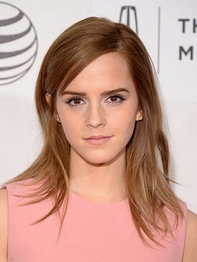 Synthetic Shoulder Length Lace Front 16" Emma Watson Wigs