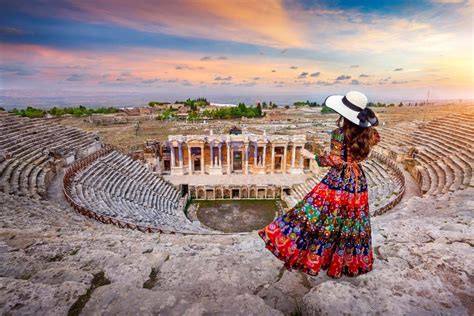 Türkiye'nin Kültürel Zenginlikleri ve Turizm Sektörü: Bir Keşif Yolculuğu