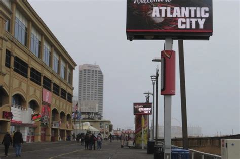 Table 1: Atlantic City Casino Revenue