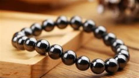 Table 1: Benefits of Hematite Bracelets