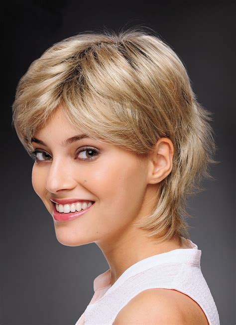 Table 1: Benefits of Wearing Short Blonde Wigs