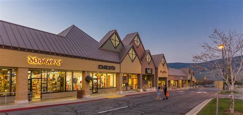 Table 1: Brand Outlets at Park City Factory Outlet