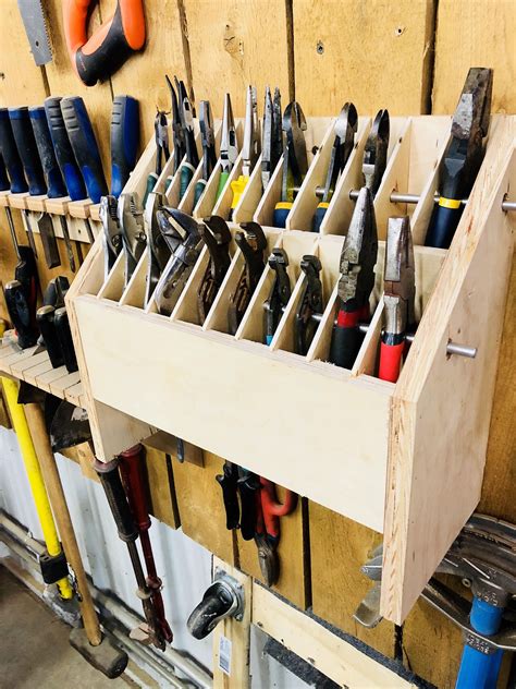 Table 1: Types of Garage Tool Organizers