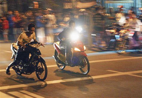 Tajuk: Balap Liar: Bahaya Tersembunyi di Jalanan