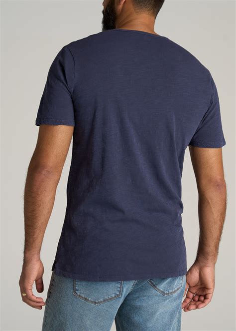 Tall Men's T-Shirts: Finding the Perfect Fit for Enhanced Style and Confidence