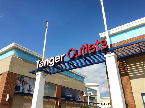 Tanger Outlets National Harbor