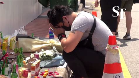 Tanjong Pagar Accident Victims' Funeral Wake: A Heartbreaking Memorial