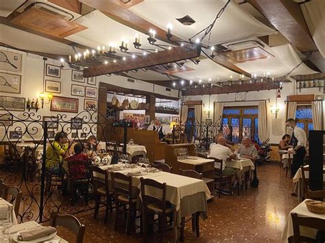 Taverna Trilussa Reviews: A Comprehensive Guide to the Enchanting Roman Gem