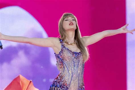 Taylor Swift's Groundbreaking Announcement: Unveiling 'The Eras Tour'