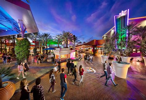 Tempe Marketplace: A Shopper's Paradise with a Tapestry of Unique Experiences