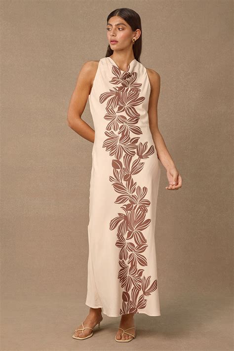 The "Palmera" Maxi Dress: