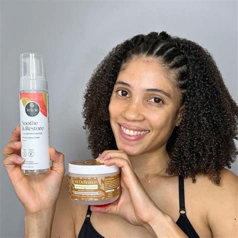 The 5 Best Curl Mousses for Enhancing Your Natural Spirals