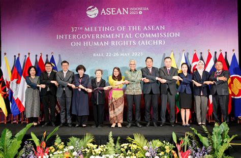 The ASEAN Intergovernmental Commission on Human Rights Institutionalising Human Rights in Southeast Reader