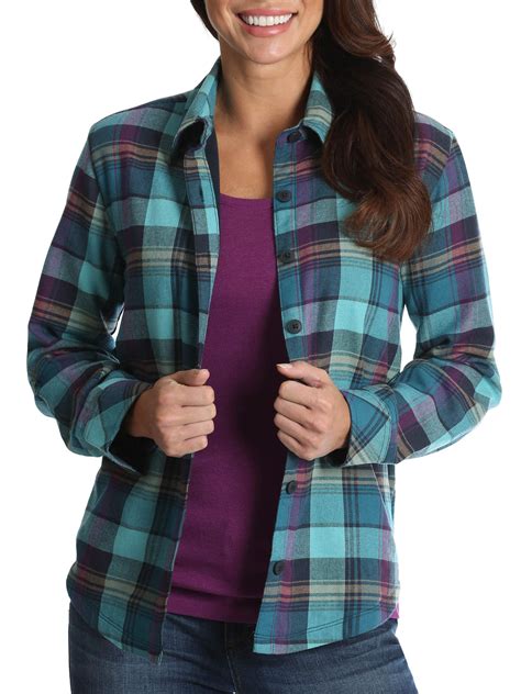 The Allure and Versatility of Fleece Shirts for Women