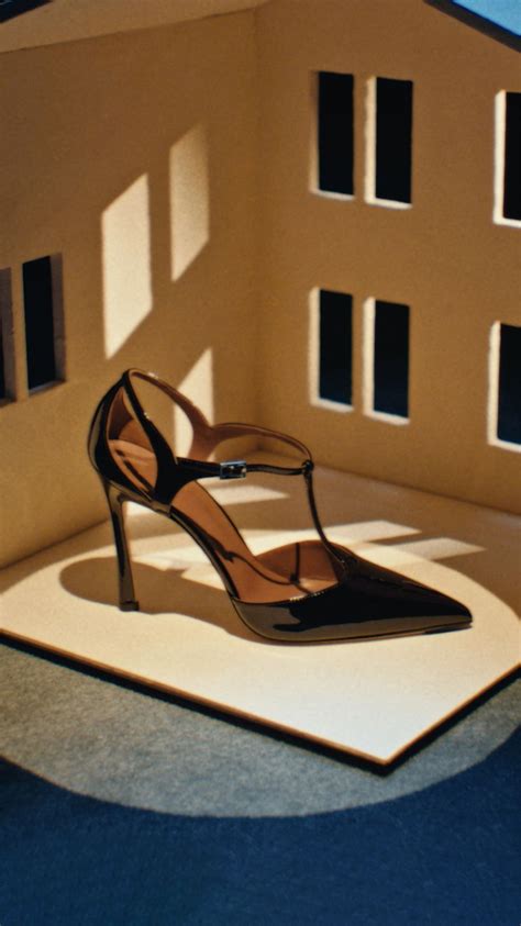 The Allure of Designer Shoes: A Timeless Appeal