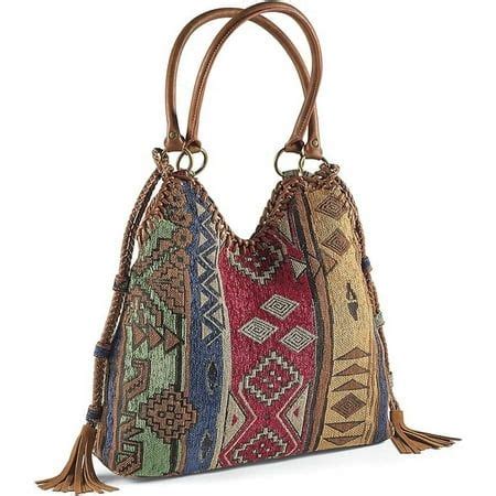 The Allure of Woven Handbags: A Tapestry of Beauty and Functionality