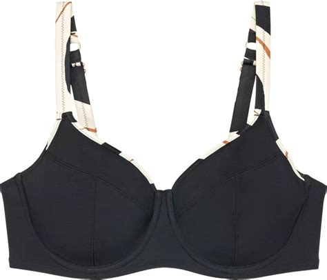 The Allure of the Black Bikini: A Comprehensive Guide to Flattering Fits and Confident Styling