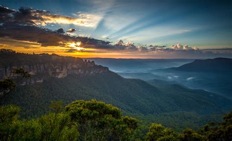 The Allure of the Blue Mountains: A Comprehensive Guide to Nature's Playground