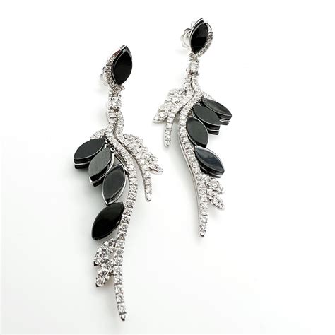 The Alluring Charm of Earrings with Black: A Symphony of Sophistication and Style