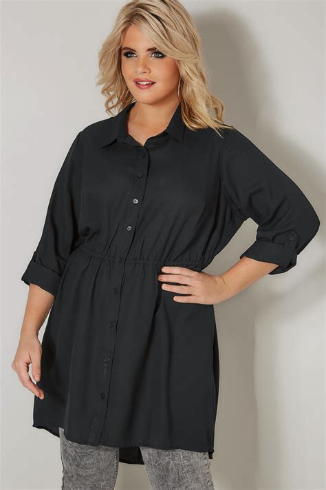 The Alluring World of Longline Shirts for Plus-Size Women: A Journey of Style and Confidence