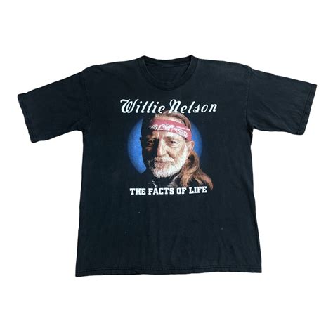 The Appeal of Vintage Willie Nelson Shirts