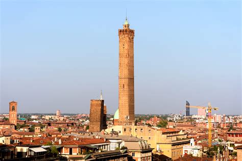 The Asinelli Tower: A Towering Giant