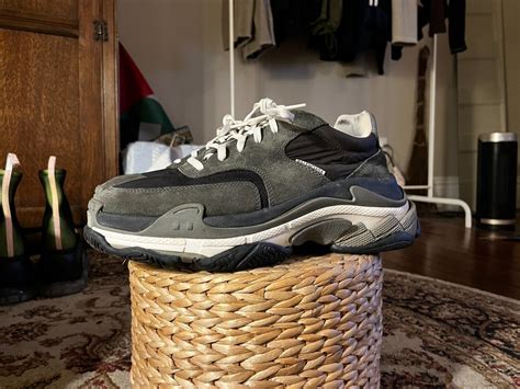 The Balenciaga Triple S: A Comprehensive Guide to the Chunky Sneaker Phenomenon