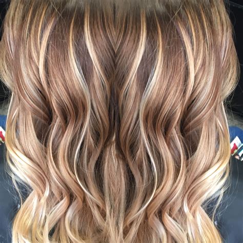 The Beauty of Caramel and Blonde Highlights