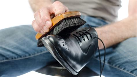 The Benefits of Polishing Shoes with a Brush