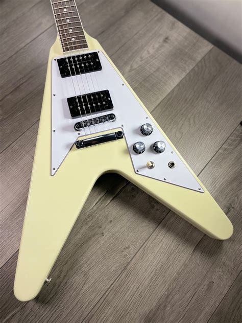 The Birth of the "Flying V" (1970-1985)