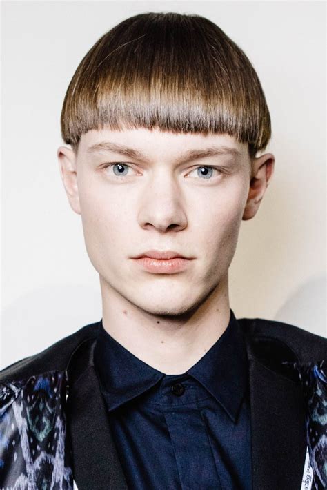 The Bowl Cut Wig: A Timeless Staple in Hairstyle Evolution