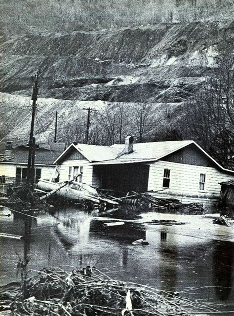 The Buffalo Creek Disaster How the Survivors of One of the Worst Disasters in Coal-Mining History Brought Suit Against the Coal Company-And Won PDF