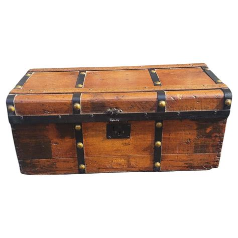 The Comparative Sea Chest