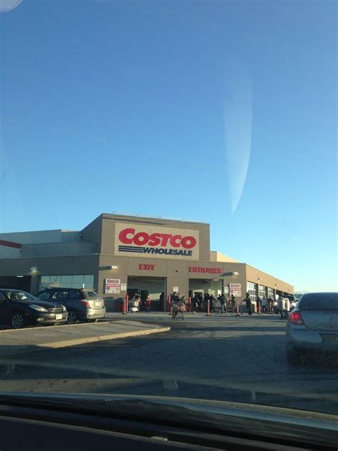 The Cost-Effective Colossus: Costco's Bulk Buying Power