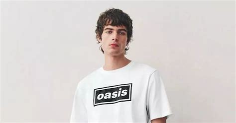 The Cultural Impact of Oasis Band T-Shirts