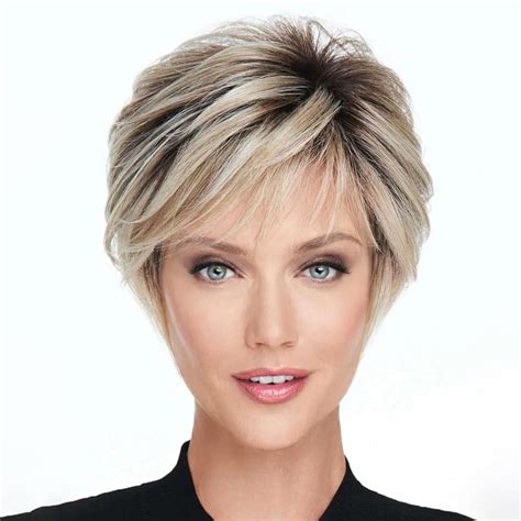 The Demand for Blonde Short Wavy Layered Wigs Is Soaring