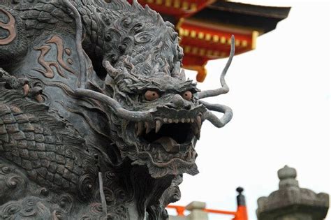 The Dragon in China and Japan Reader