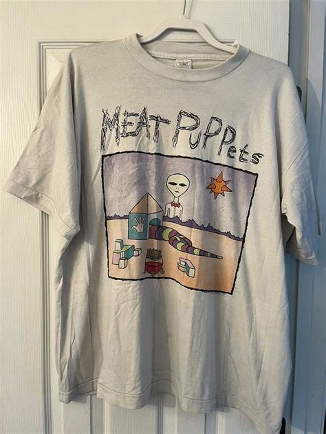 The Emergence of Meat Puppets and the Grunge Movement